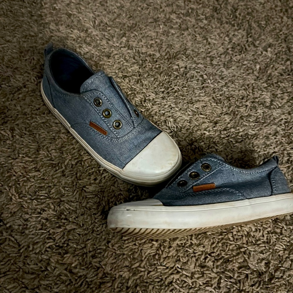 Toddler boy boat shoes
